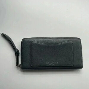 Marc By Marc Jacobs Black Wristlet Clutch